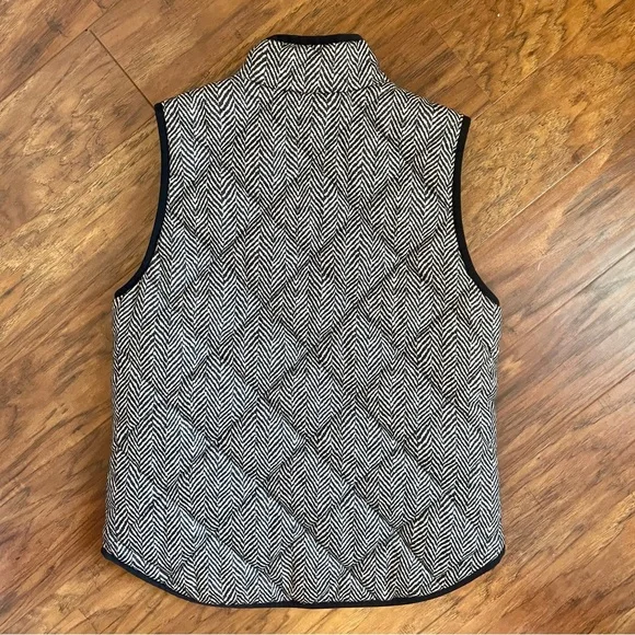 JCrew Factory Puffer Vest Sz Small - Picture 3 of 4